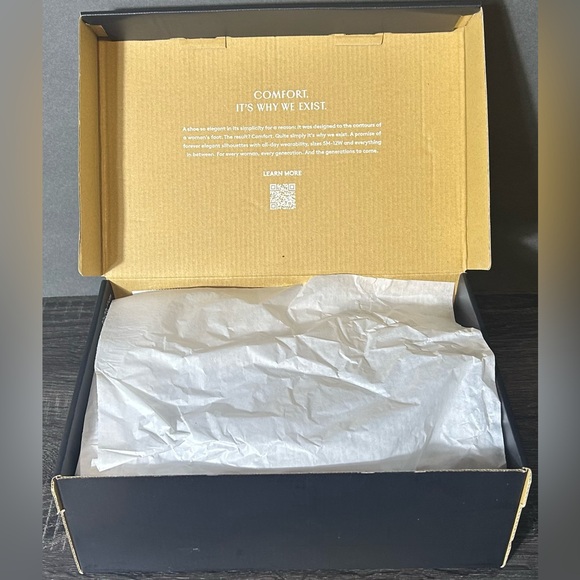 Women's Brenta Dress Sandal - Shelf Pull - Picture 9 of 11